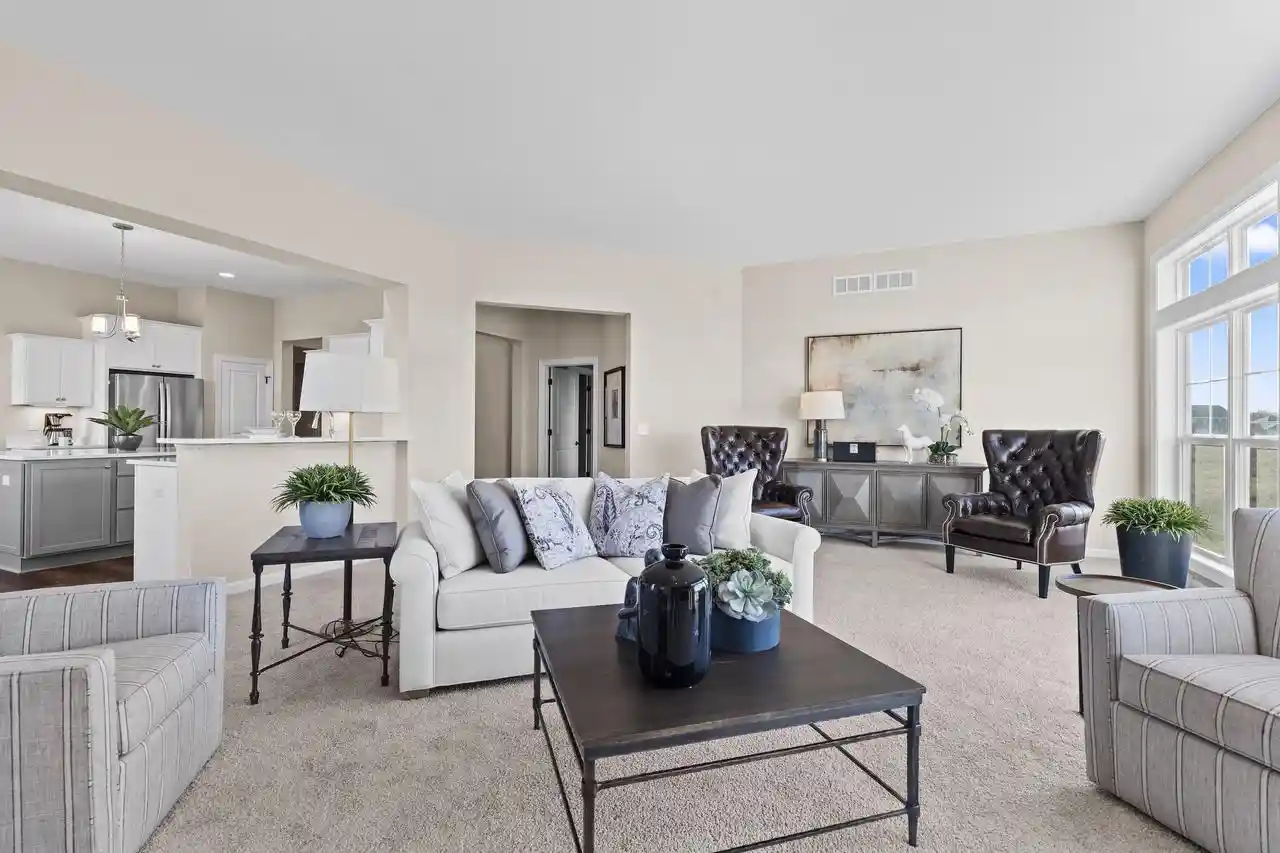 3rd image of 1380 Prairie Creek Cir Cir, Oconomowoc, WI 53066