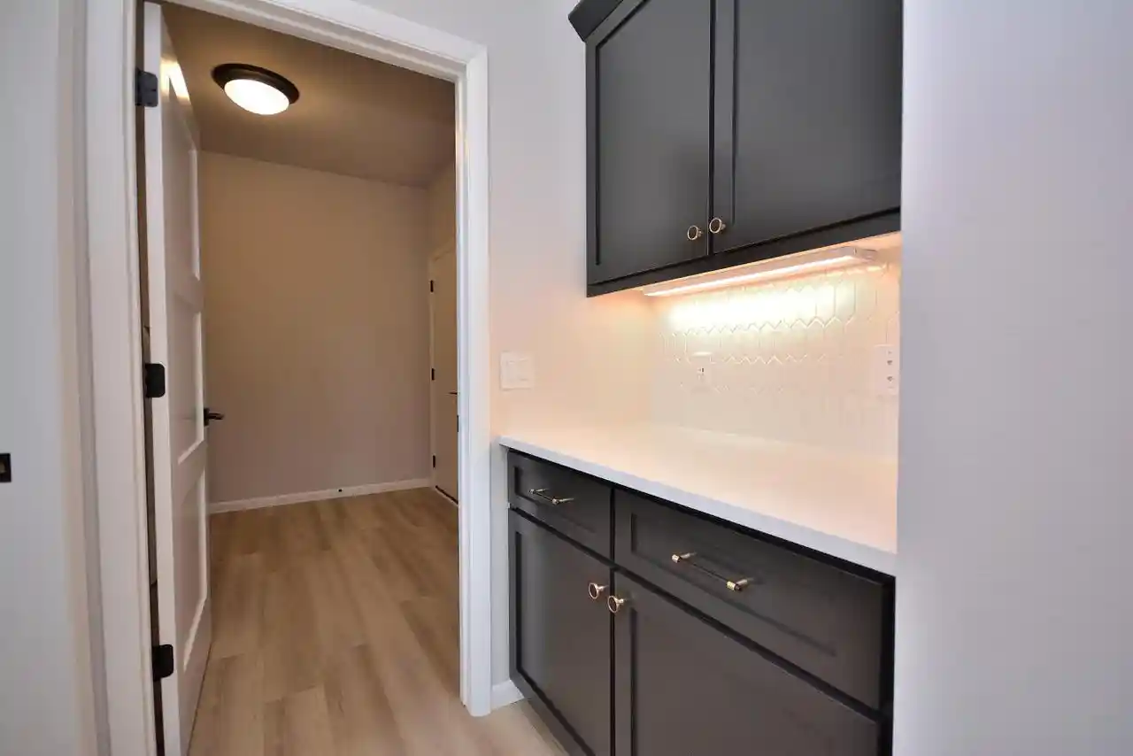 Photo 4 of Single family home for sale at 641 Standing Stone Dr, Waukesha, WI 53189 | MLS# 1946732 | Listing updated on 2026-10-17