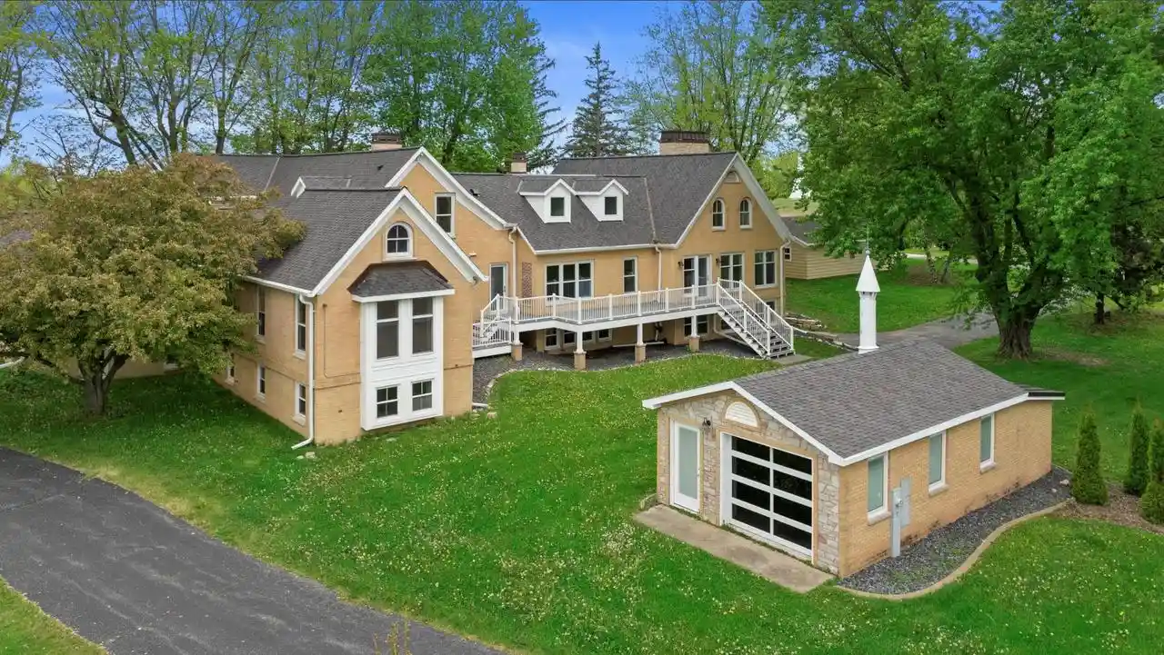 Homes for sale in Appleton, WI | 6600 N Ballard Road Road, Appleton, WI 54913 | MLS# 50319817