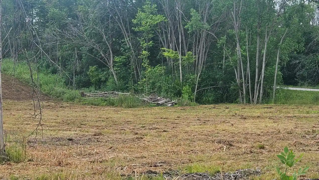 4th image of Sun N Surf Dr Dr, Luxemburg, WI 54217 | MLS# 50319909