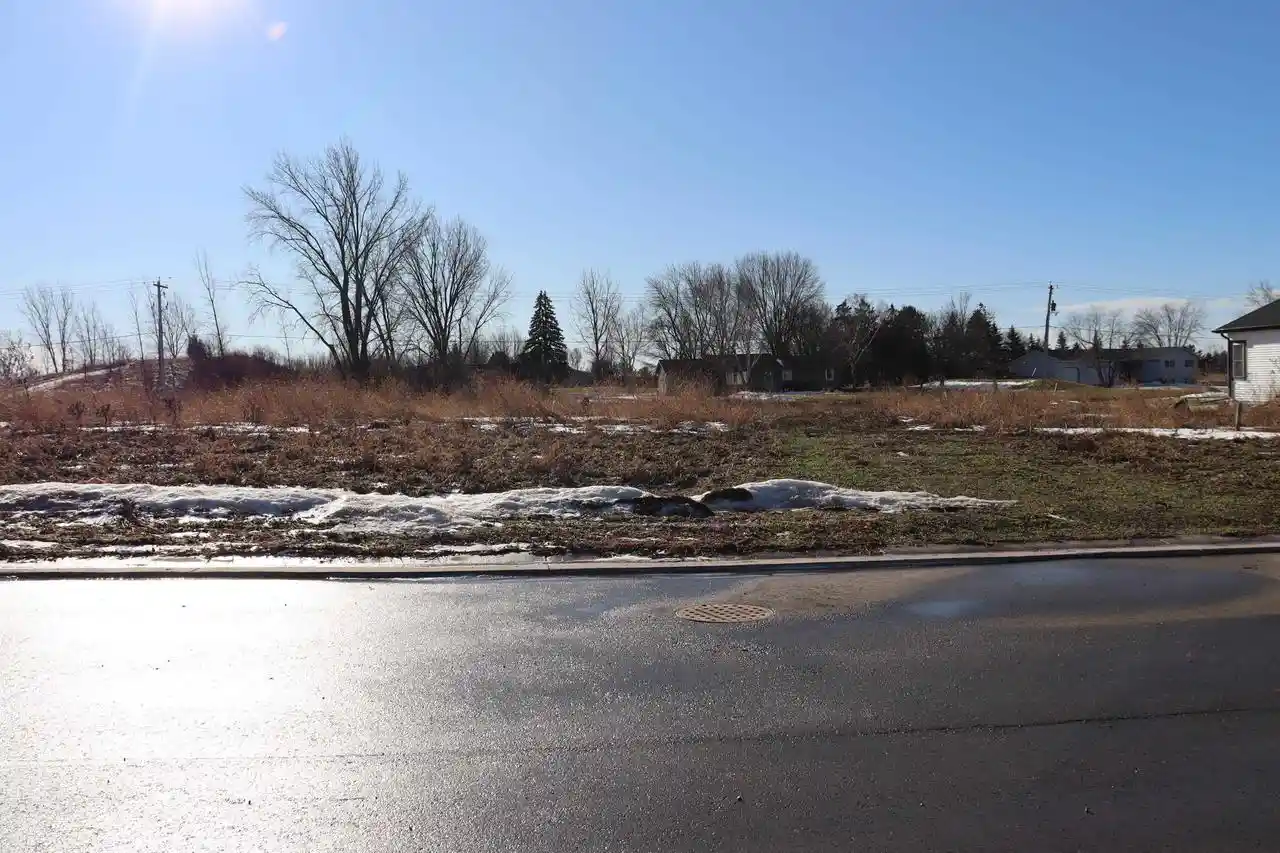 Homes for sale in Greenville, WI | Meadow Park Dr Dr, Greenville, WI 54942 | MLS# 50319983