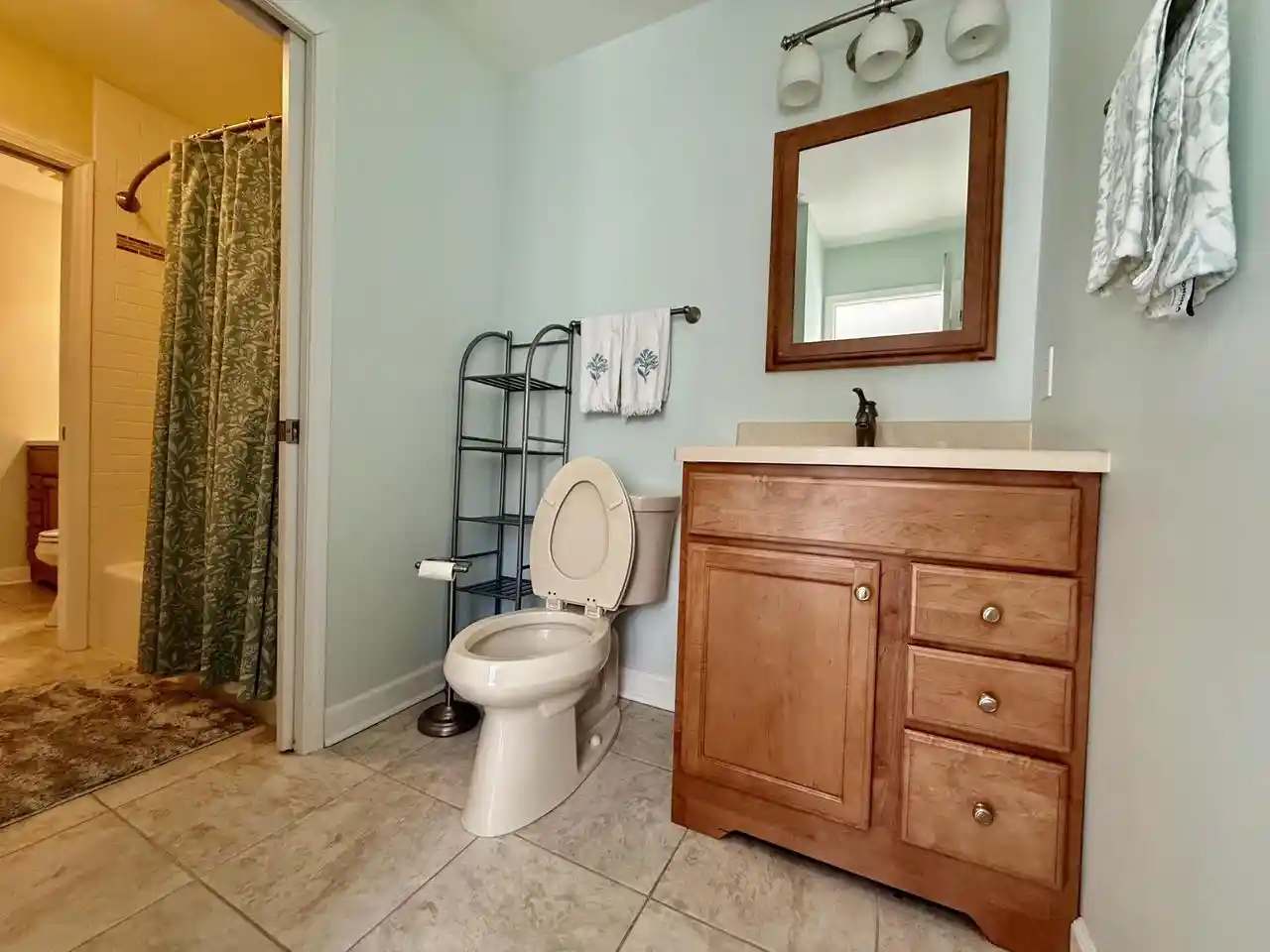 4th image of 108 Evelyn Ln Ln, Lake Geneva, WI 53147