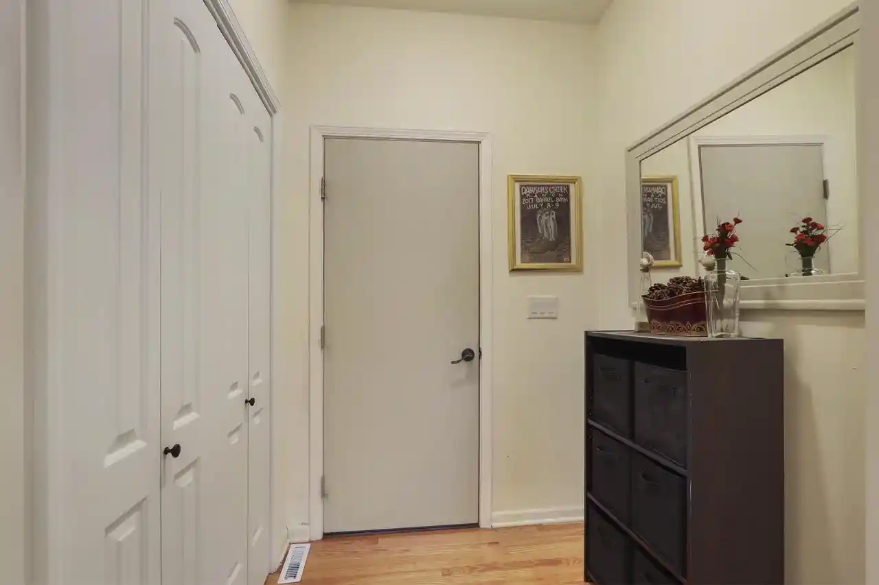 Photo 4 of Single family home for sale at 699 Stone Ridge Dr Dr, Lake Geneva, WI 53147 | MLS# 1947500 | Listing updated on 2026-09-30