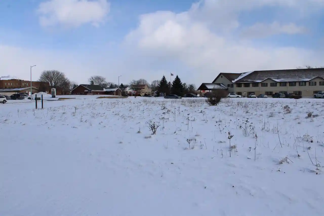 Homes for sale in Hartford, WI | 945 Bell Avenue Avenue, Hartford, WI 53027 | MLS# 1947832