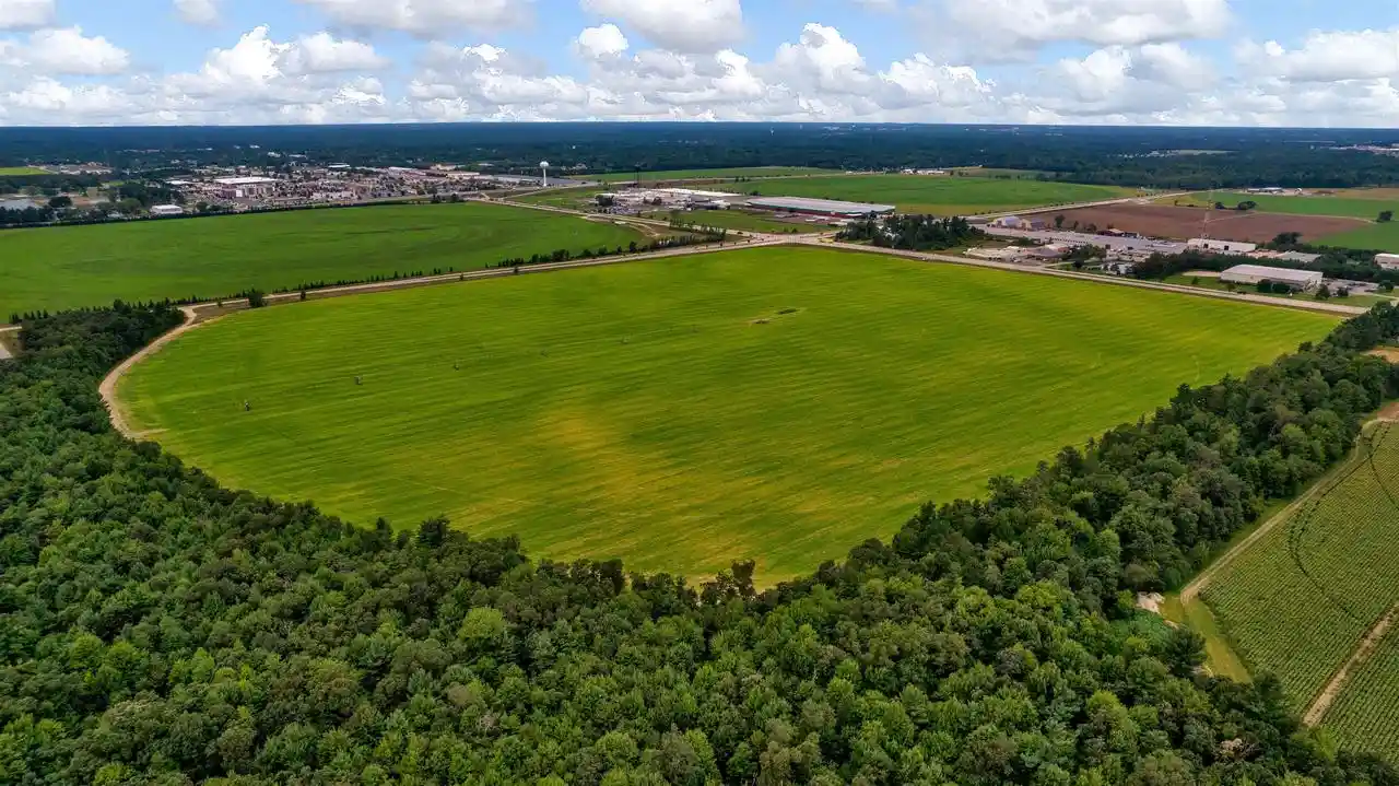4th image of 30 Acres County Road R, Plover, WI 54467 | MLS# 22600230