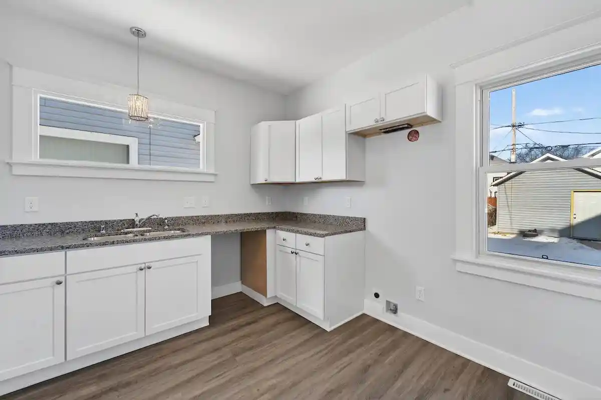 4th image of 1948 Twelfth Street Street, Racine, WI 53403 | MLS# 1948455