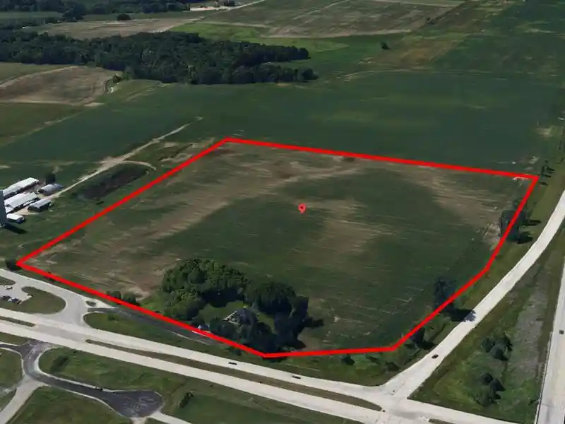 2nd image of 5813 Michigan Avenue Avenue, Manitowoc, WI 54220 | MLS# 50320540