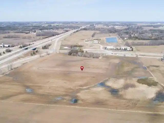 3rd image of 5813 Michigan Avenue Avenue, Manitowoc, WI 54220 | MLS# 50320540
