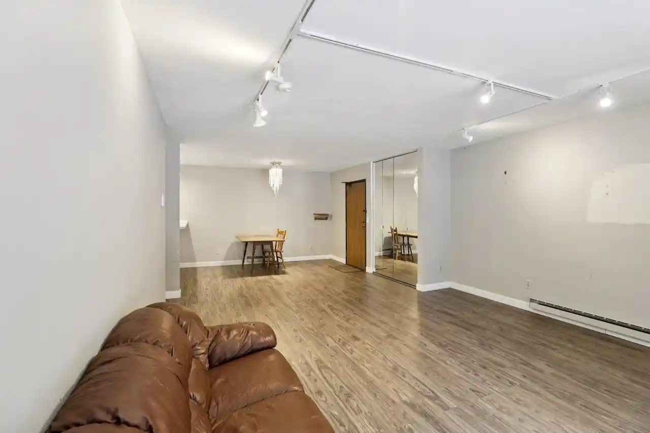 image of 837 N Gammon Rd Rd, Madison, WI 53717
