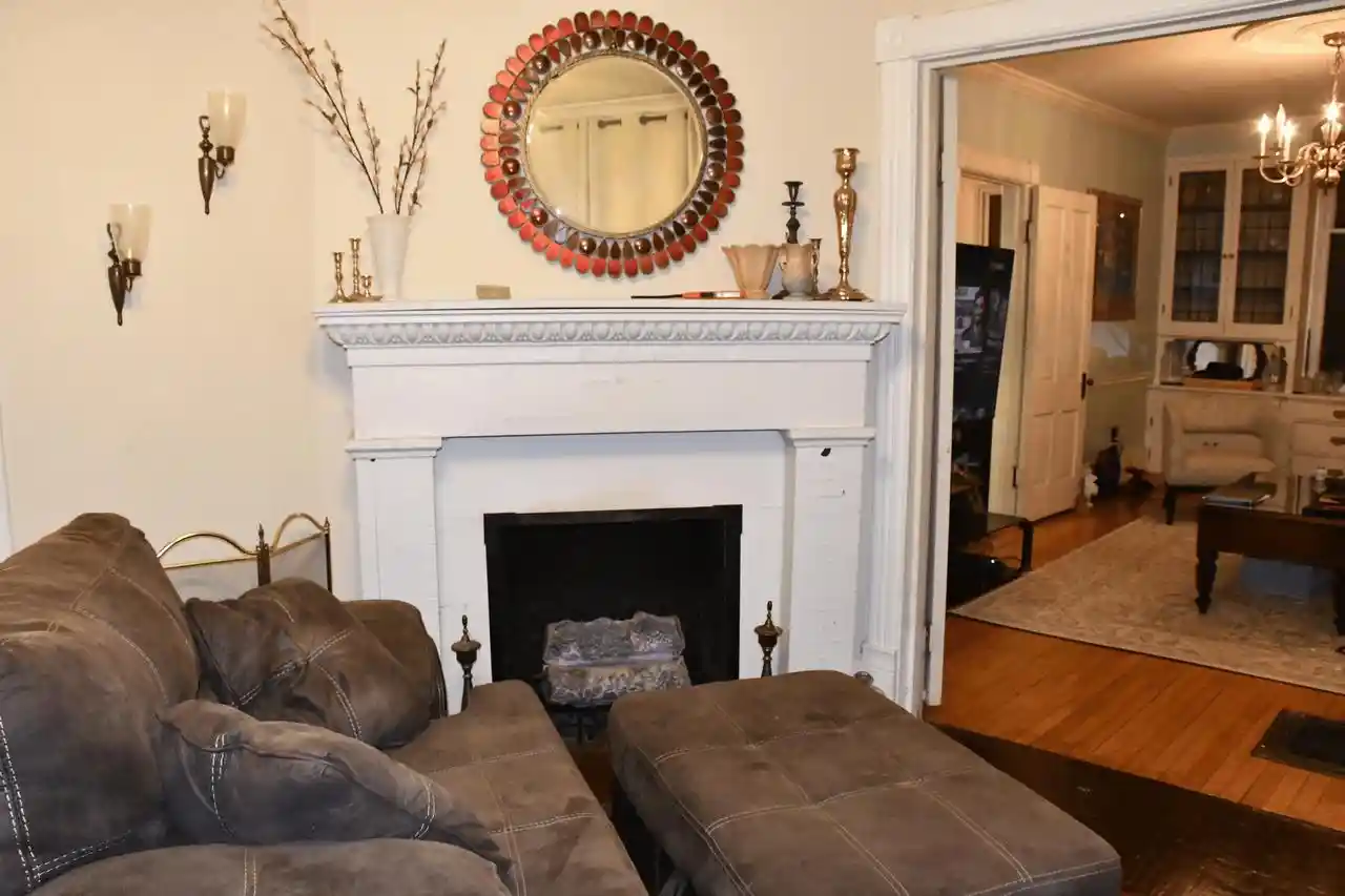 Homes for sale in Milwaukee, WI | 2736 N Oakland Avenue Avenue, Milwaukee, WI 53211 | MLS# 1949910