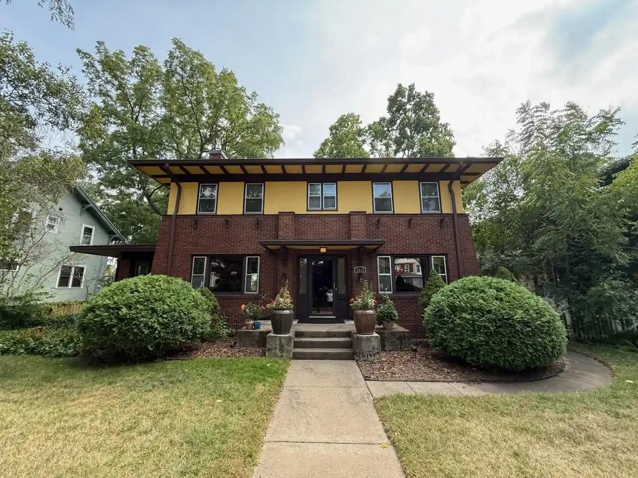1st image of 2010 Main Street Street, La Crosse, WI 54601 | MLS# 1950086