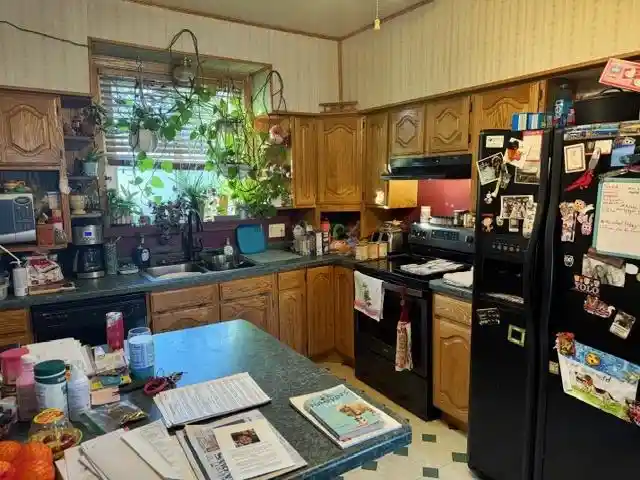 Homes for sale in Marshfield, WI | 901 W North Street Street, Marshfield, WI 54449 | MLS# 22600596