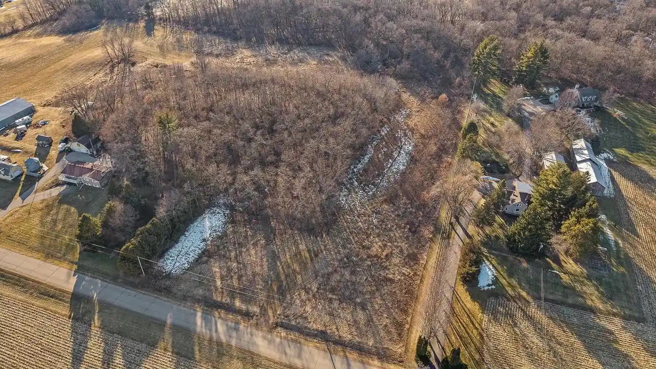 3rd image of L1 Flint, Stoughton, WI 53589 | MLS# 2016759