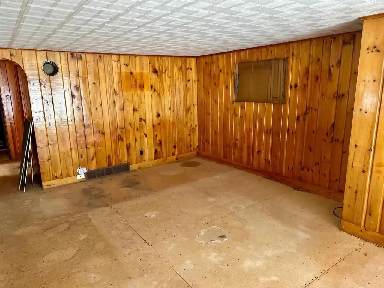 Photo 3 of Single family home for sale at 2004 The Point Road E, Tomahawk, WI 54487 | MLS# 22600631 | Listing updated on 2026-08-10