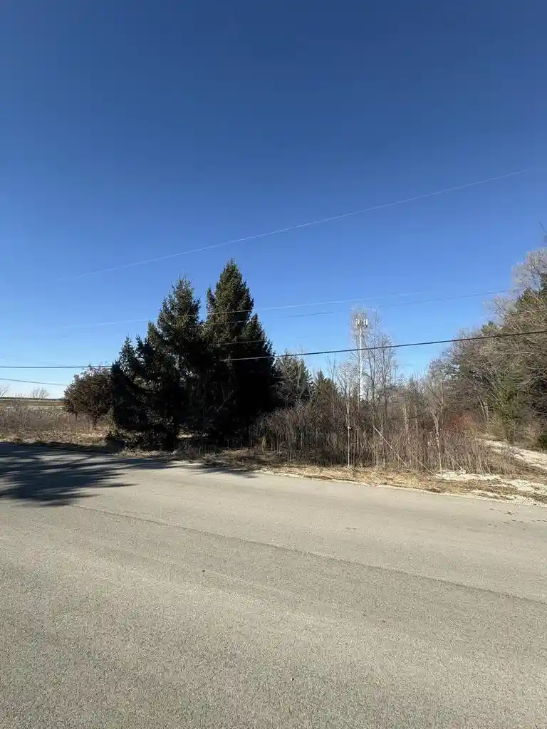 Photo 4 of Land for sale at 5602 16Th Pl Pl, Kenosha, WI 53144 | MLS# 1950997 | Listing updated on 2026-07-01