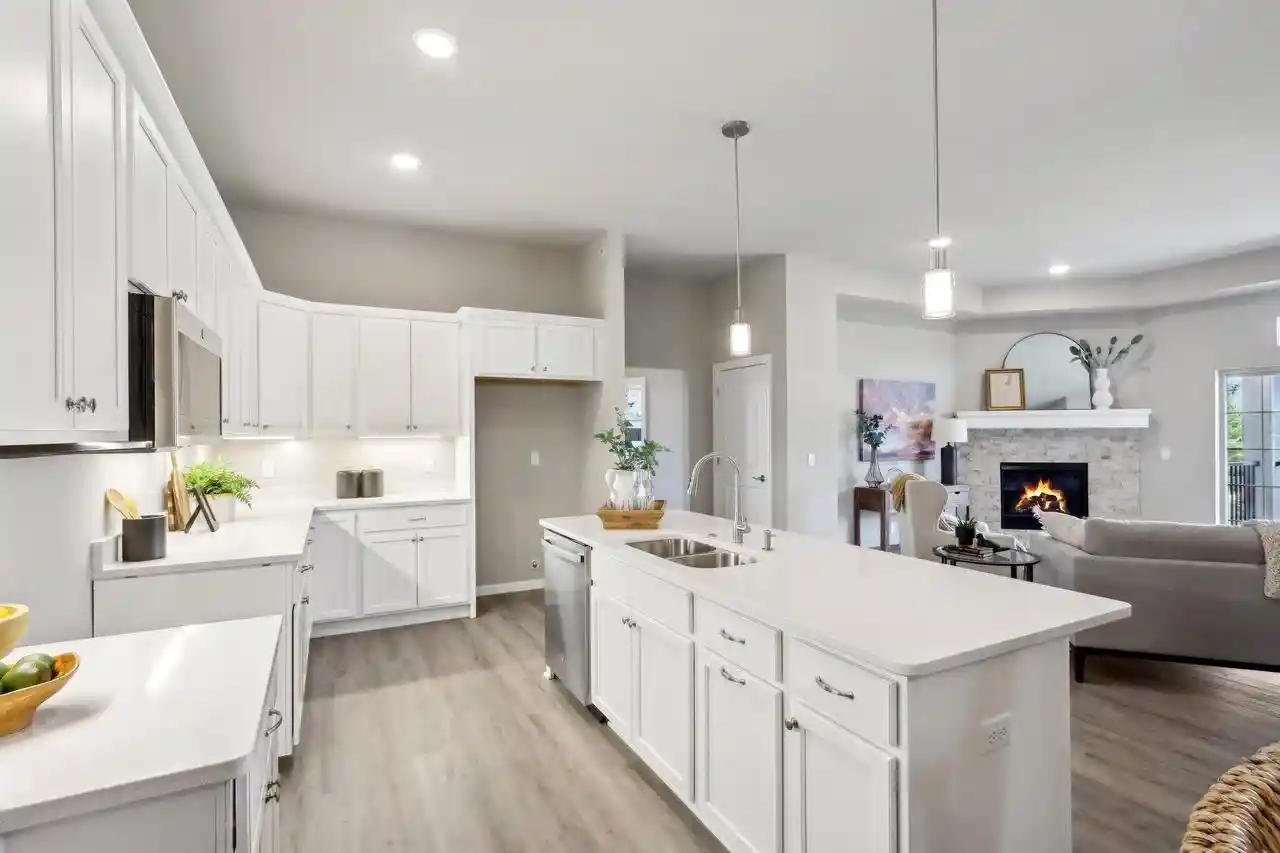 5th image of 2836 Fox Lake Cir Cir, Waukesha, WI 53189