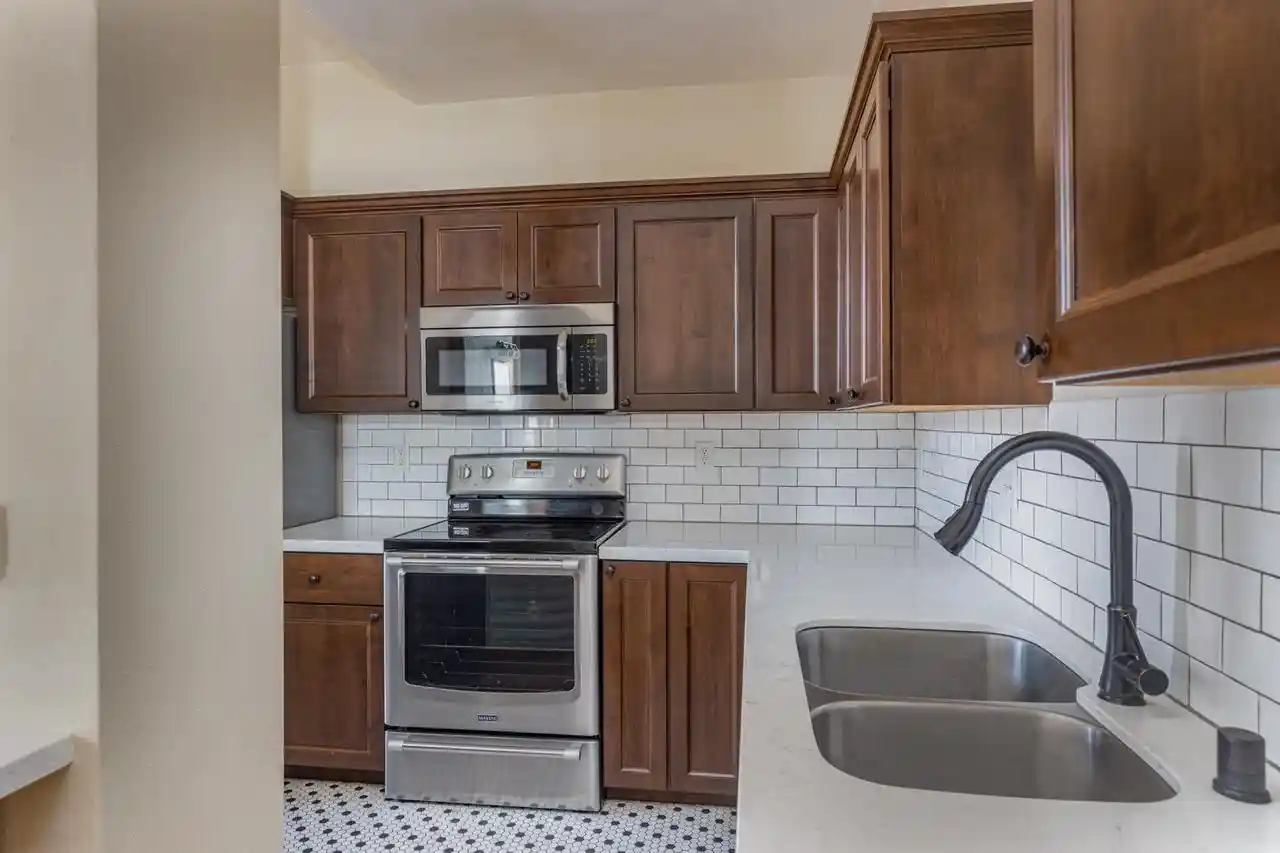 Homes for sale in Oshkosh, WI | 105 Washington Avenue Avenue #102, Oshkosh, WI 54901 | MLS# 50321574
