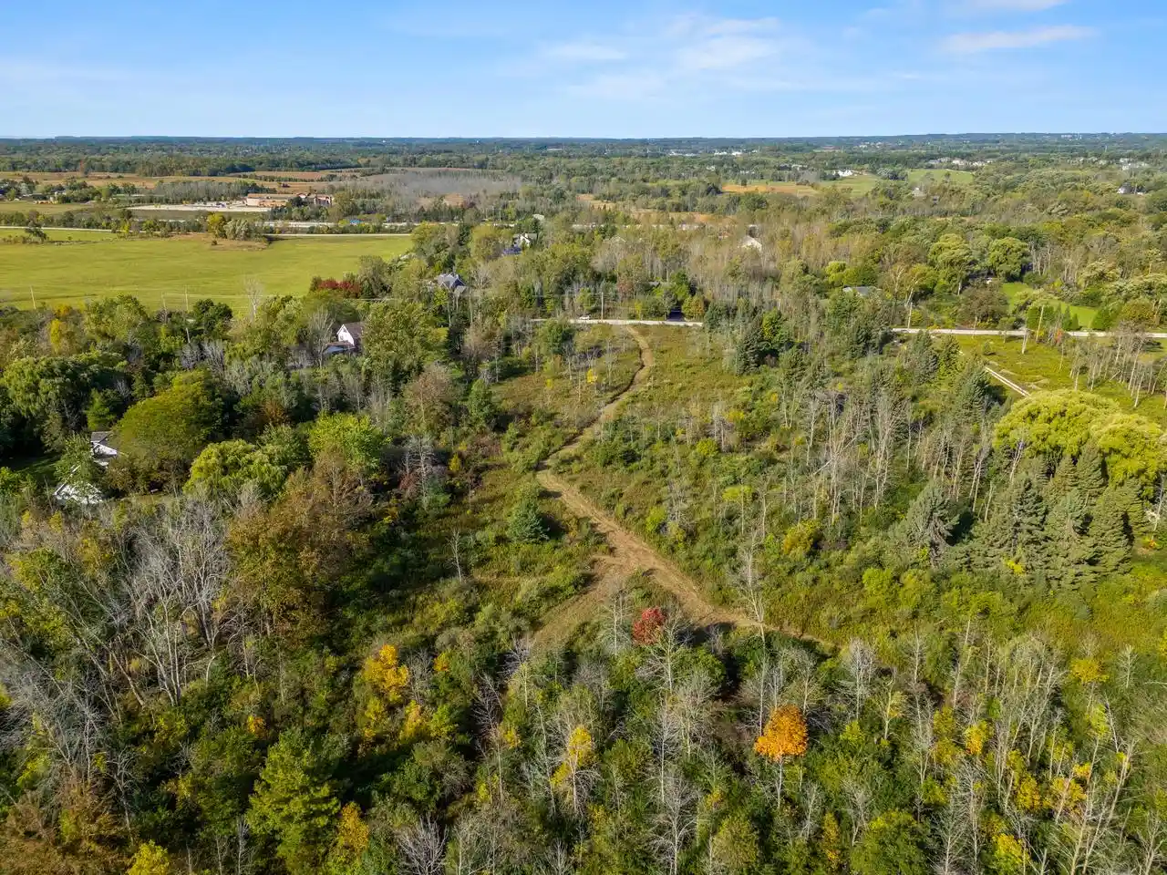2nd image of 13600 N Lake Shore Dr Dr, Mequon, WI 53097 | MLS# 1951865