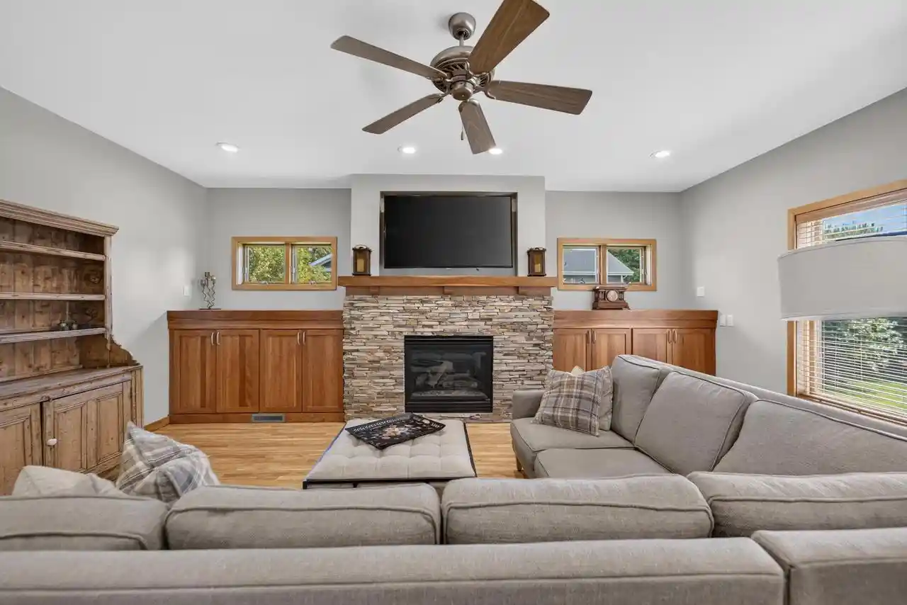 Homes for sale in Middleton, WI | 6833 Phil Lewis Way Way, Middleton, WI 53562 | MLS# 2017387
