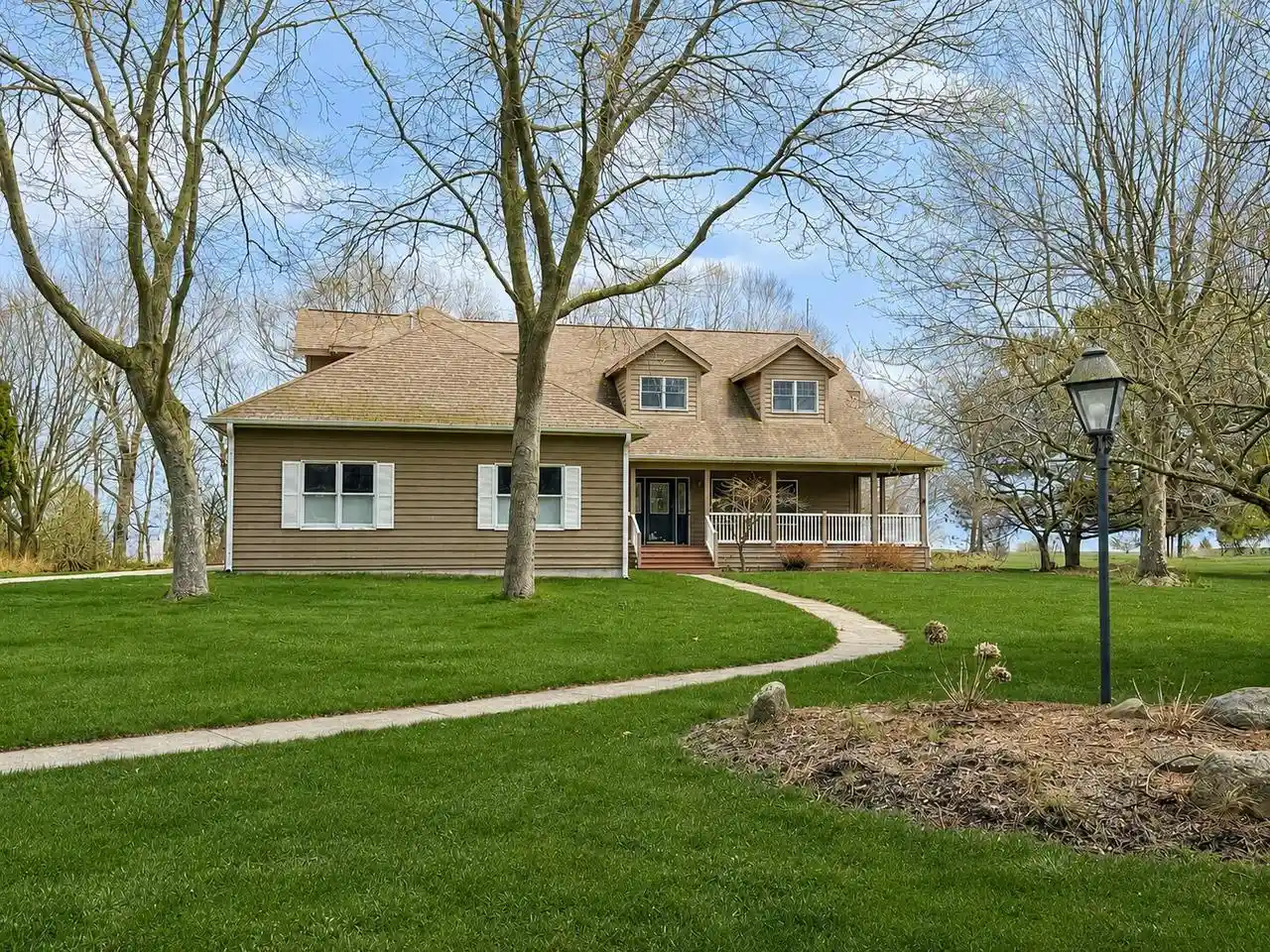 1st image of 5001 S 10th Street Street, Manitowoc, WI 54220 | MLS# 1952092