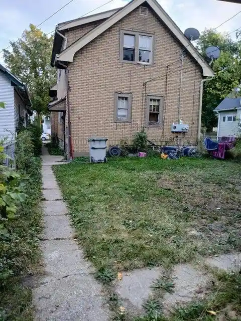 Homes for sale in Milwaukee, WI | 3214 W Fairmount Avenue Avenue #3214A, Milwaukee, WI 53209 | MLS# 1952097