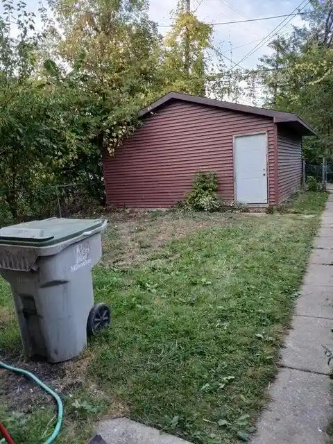 Homes for sale in Milwaukee, WI | 3214 W Fairmount Avenue Avenue #3214A, Milwaukee, WI 53209 | MLS# 1952097