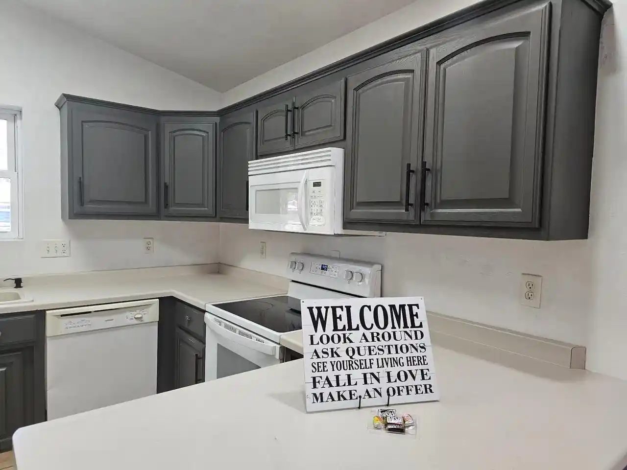 Homes for sale in Oshkosh, WI | 1906 Mitchell Street Street, Oshkosh, WI 54901 | MLS# 50321749