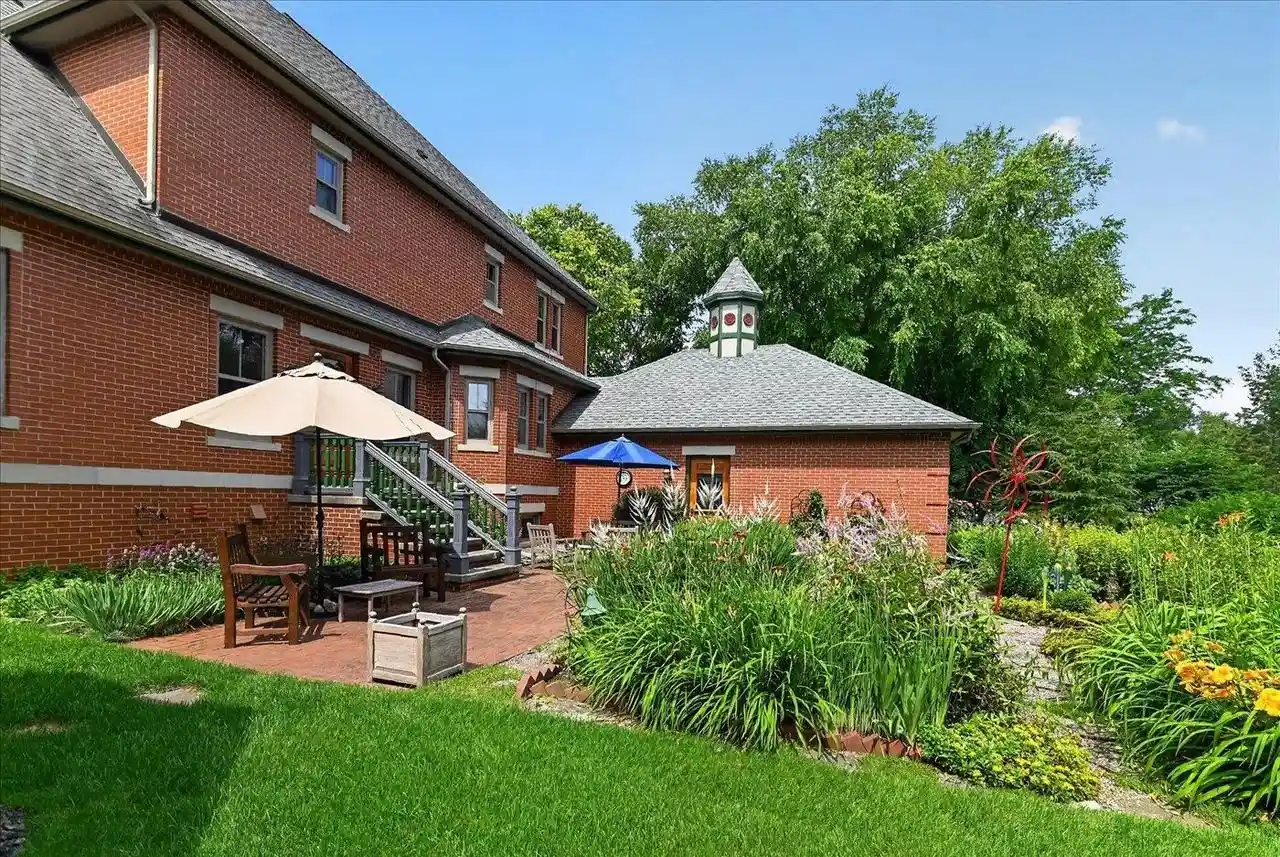 Photo 3 of Single family home for sale at 6 Pebble Beach Circle Circle, Madison, WI 53717 | MLS# 2017601 | Listing updated on 2026-08-29