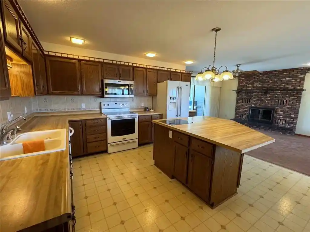 5th image of 812 Oak Street Street, Barron, WI 54812 | MLS# 1598846