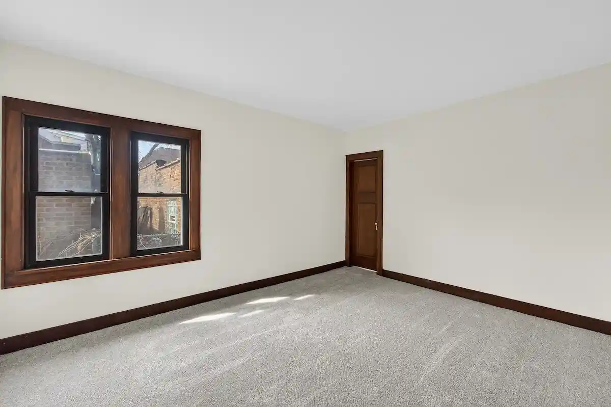 Homes for sale in Milwaukee, WI | 2316 E Malvern Pl Pl, Milwaukee, WI 53207 | MLS# 1952470