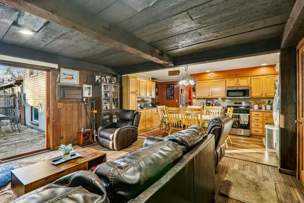 Photo 4 of Single family home for sale at IL | 18637 W Karen Lane Lane,IL 60031 | MLS# 1952715 | Listing updated on 2026-09-25