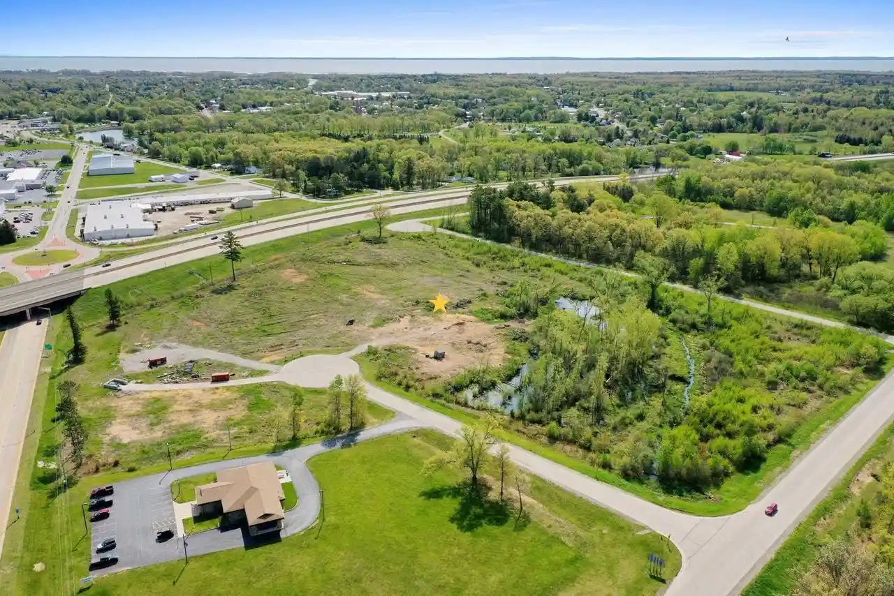 2nd image of 341 Badger Court Court, Oconto, WI 54153 | MLS# 50321938