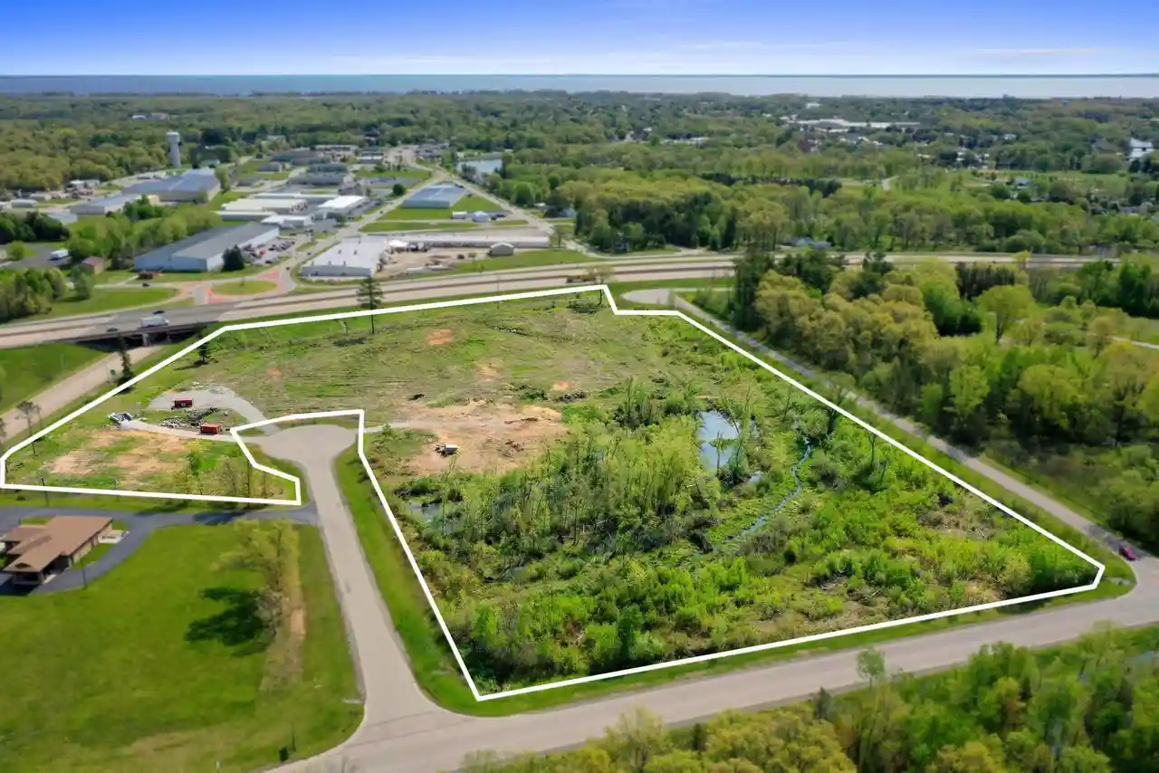 26th image of 341 Badger Court Court, Oconto, WI 54153 | MLS# 50321938