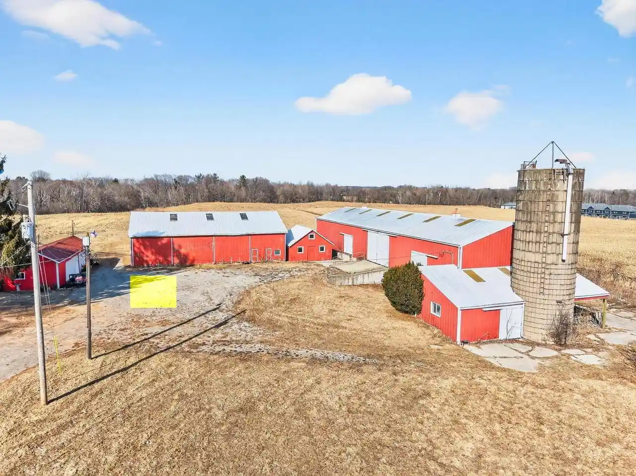 3rd image of 4036 Woodland Road Road, Green Bay, WI 54313 | MLS# 50321959