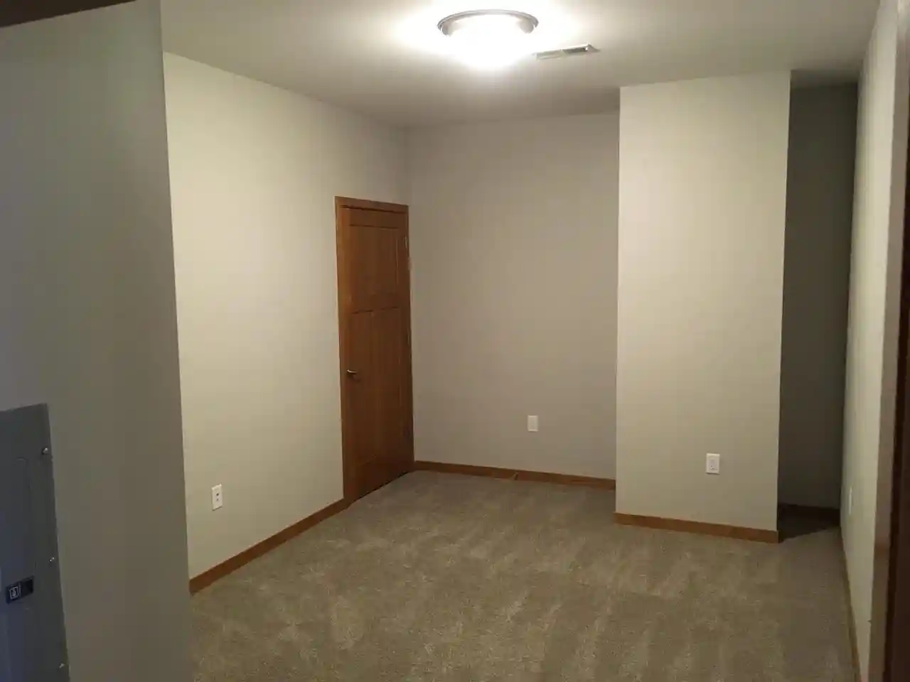 3rd image of 625 N Segoe Road Road #404, Madison, WI 53705 | MLS# 2017938