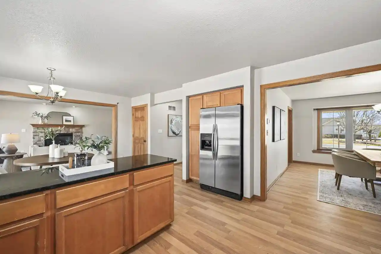 Homes for sale in Germantown, WI | W172N10156 Woodbridge Lane Lane, Germantown, WI 53022 | MLS# 1953106