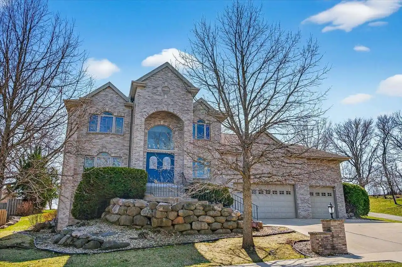 1st image of 5753 Dawley Dr Dr, Fitchburg, WI 53711 | MLS# 2018049
