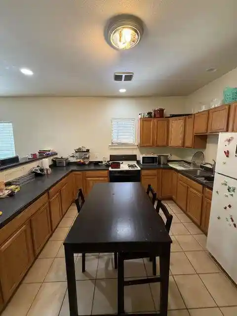 Homes for sale in Milwaukee, WI | 2523 W Garfield Avenue Avenue #2525, Milwaukee, WI 53205 | MLS# 1953210