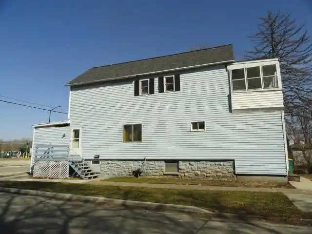 Photo 4 of Single family home for sale at 302 W Division St, Fond Du Lac, WI 54935 | MLS# 2018169 | Listing updated on 2026-09-14