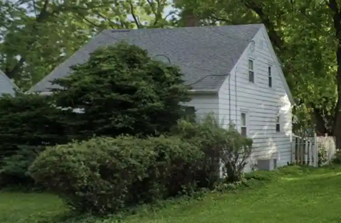 2nd image of 1221 Evans Street Street, Oshkosh, WI 54901 | MLS# 1953433