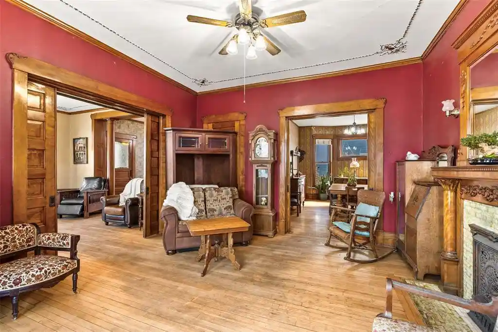 44th image of 930 3rd Avenue Avenue, Eau Claire, WI 54703 | MLS# 1599112