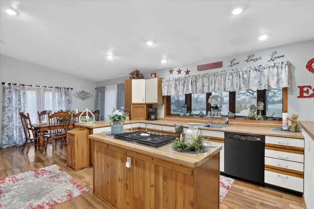 4th image of 3636 W Rockport Road Road, Janesville, WI 53548 | MLS# 2018280