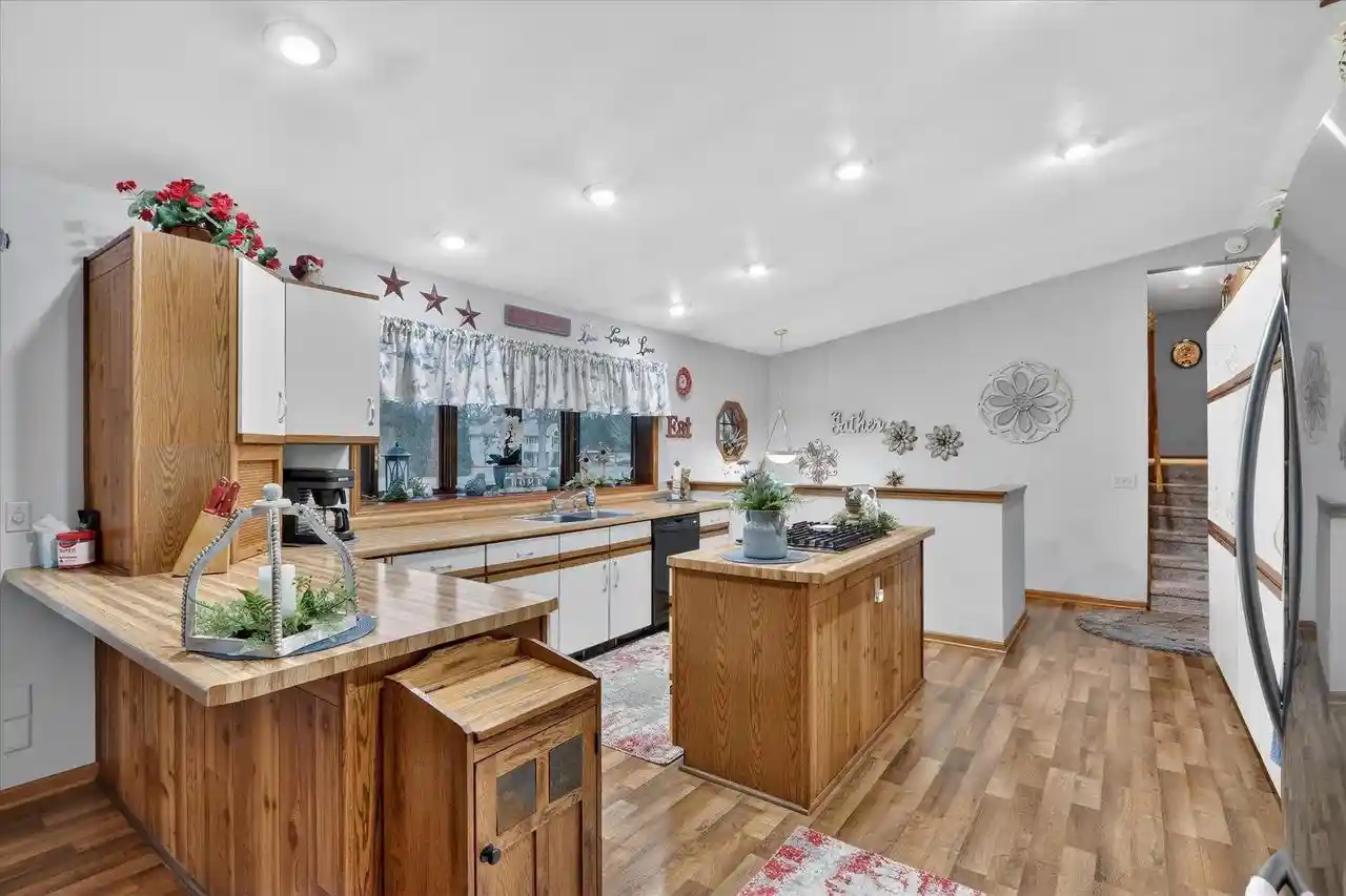 5th image of 3636 W Rockport Road Road, Janesville, WI 53548 | MLS# 2018280