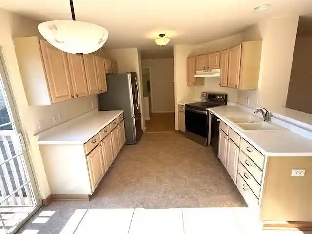 Homes for sale in Lake Geneva, WI | 500 S Edwards Boulevard Boulevard, Lake Geneva, WI 53147 | Houzeo