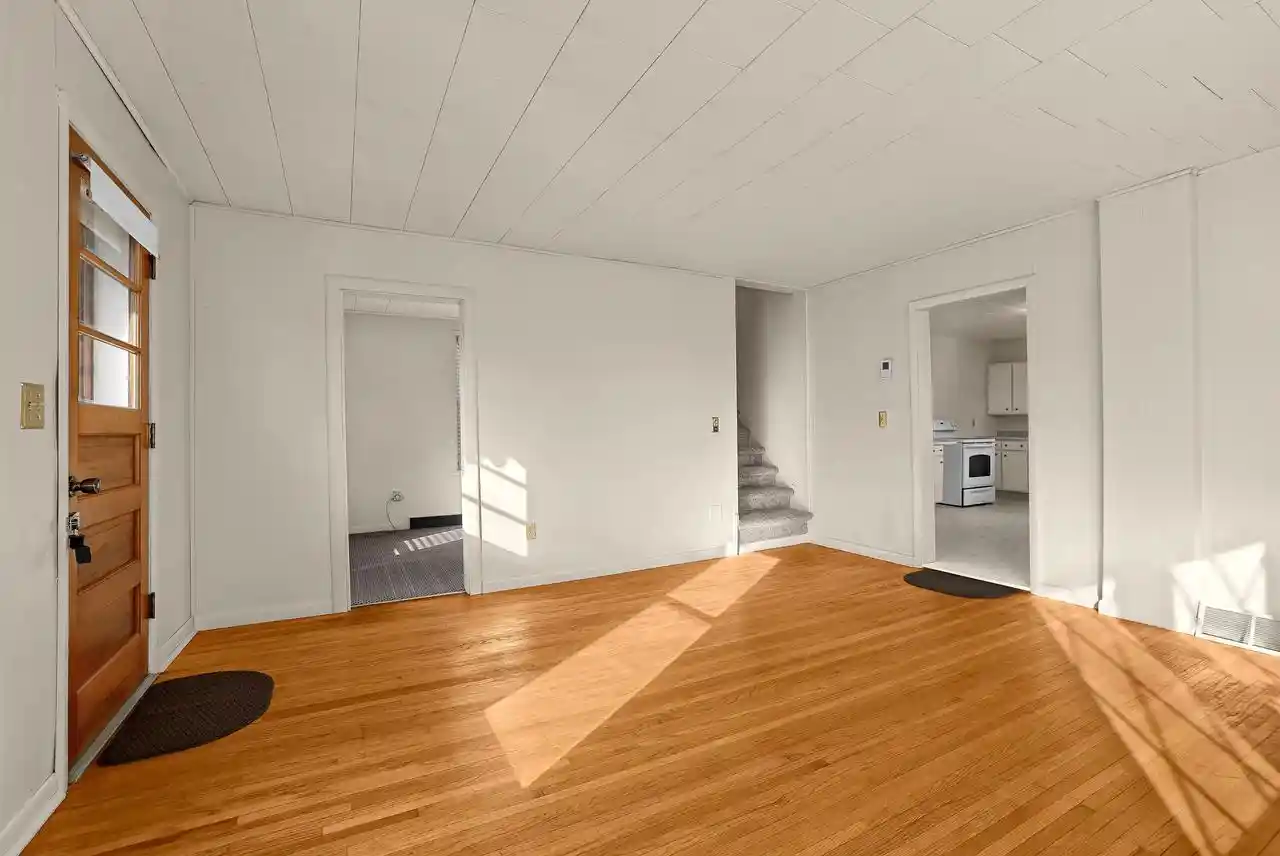 5th image of 1240 Browns Lane Lane, Dakota, MN 55925 | MLS# 1953723