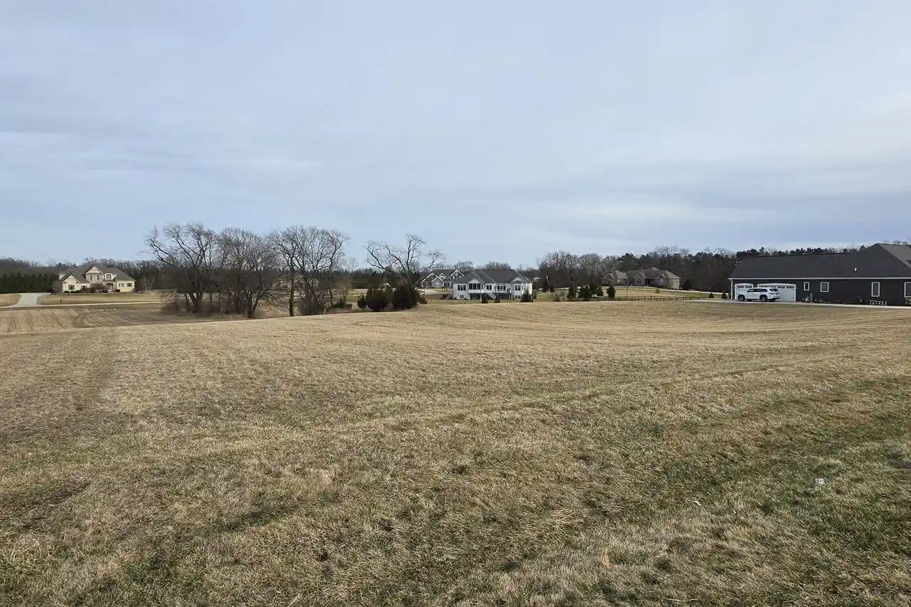 Homes for sale in Twin Lakes, WI | Lt17 Majestic Way East Way East, Twin Lakes, WI 53181 | MLS# 1953818