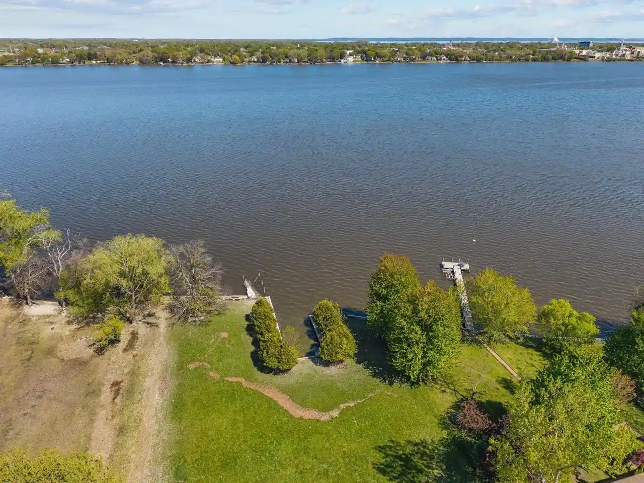 23rd image of 1299 N Lake Street Street, Neenah, WI 54956 | MLS# 50322335