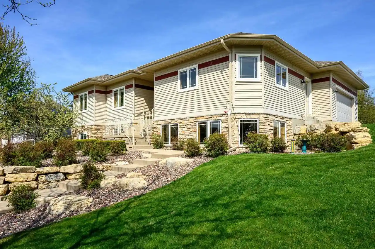 Homes for sale in Verona, WI | 325 Breckenridge Road Road, Verona, WI 53593 | MLS# 2018697