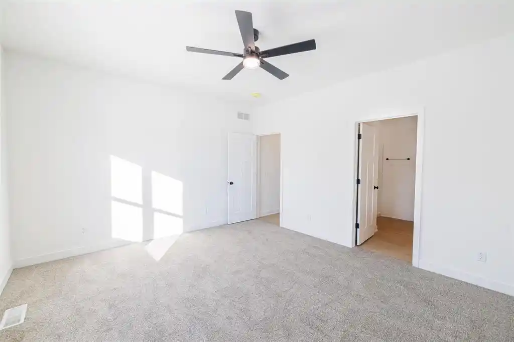 3rd image of 3810 N Woodbury Lane Lane, Janesville, WI 53545 | MLS# 2018755