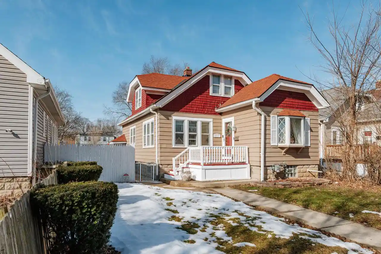 Homes for sale in Milwaukee, WI | 4919 N 52nd Street Street, Milwaukee, WI 53218 | MLS# 1954307